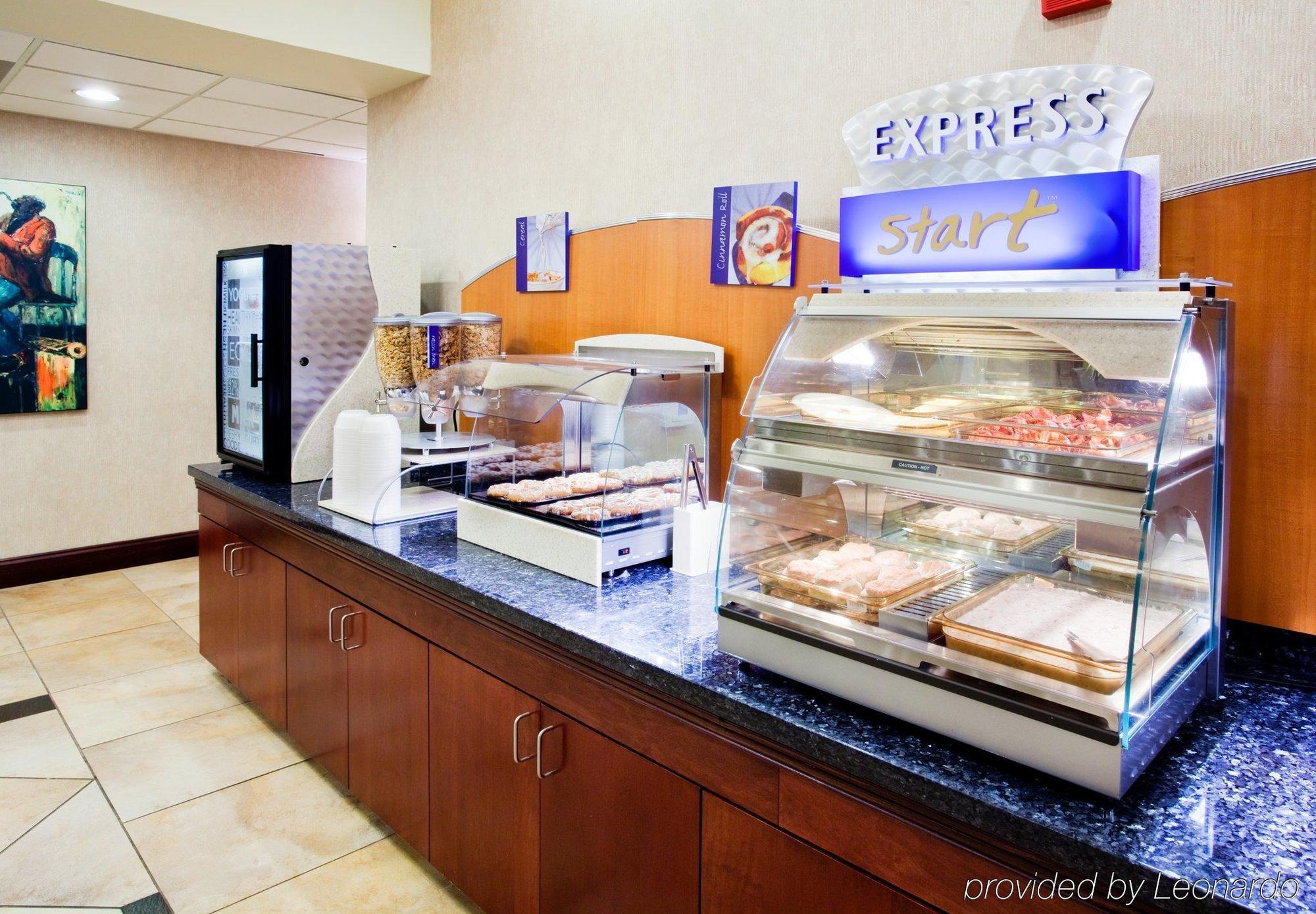 Holiday Inn Express Arrowood By Ihg Charlotte Étterem fotó