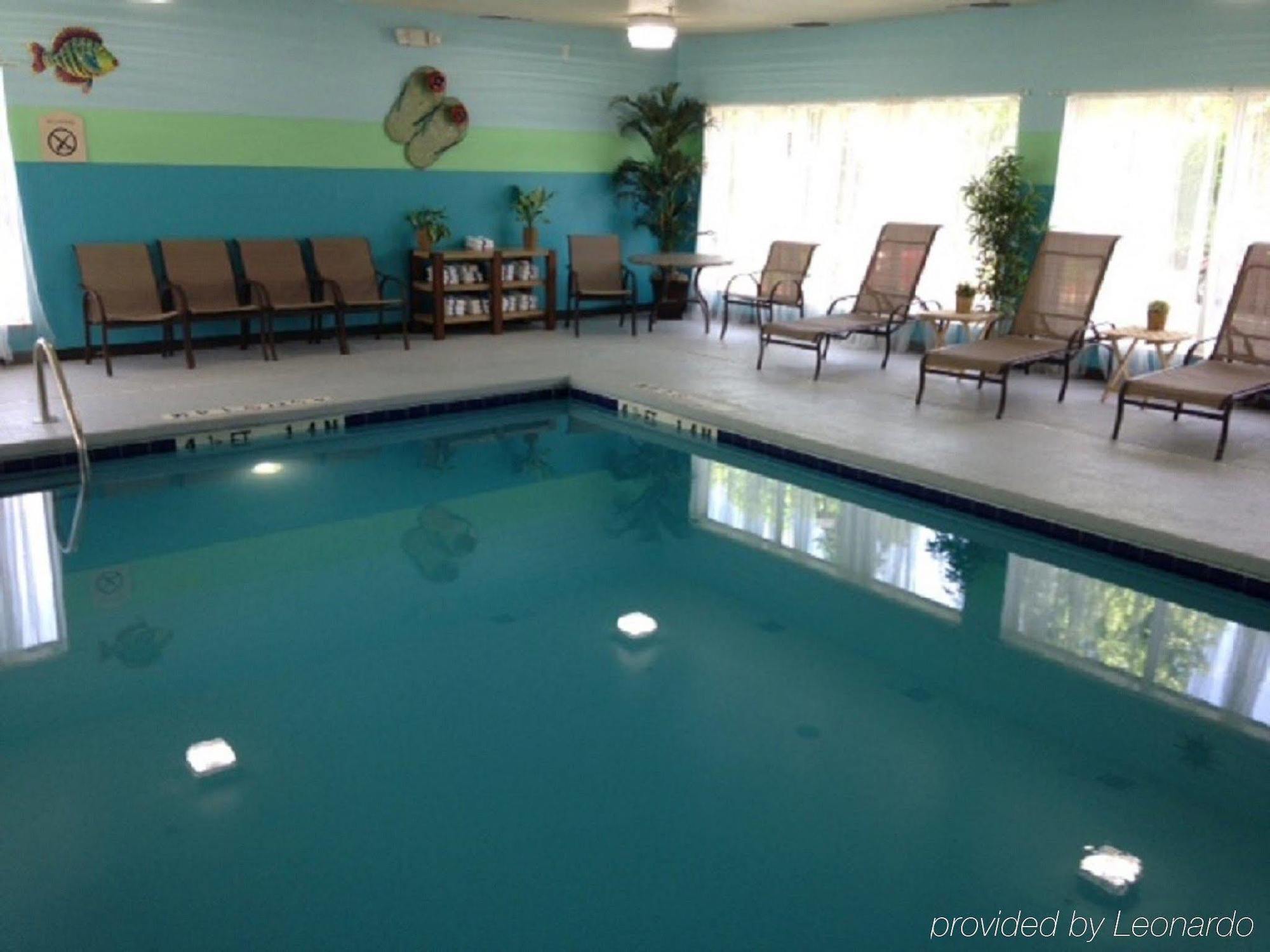 Holiday Inn Express Arrowood By Ihg Charlotte Kültér fotó